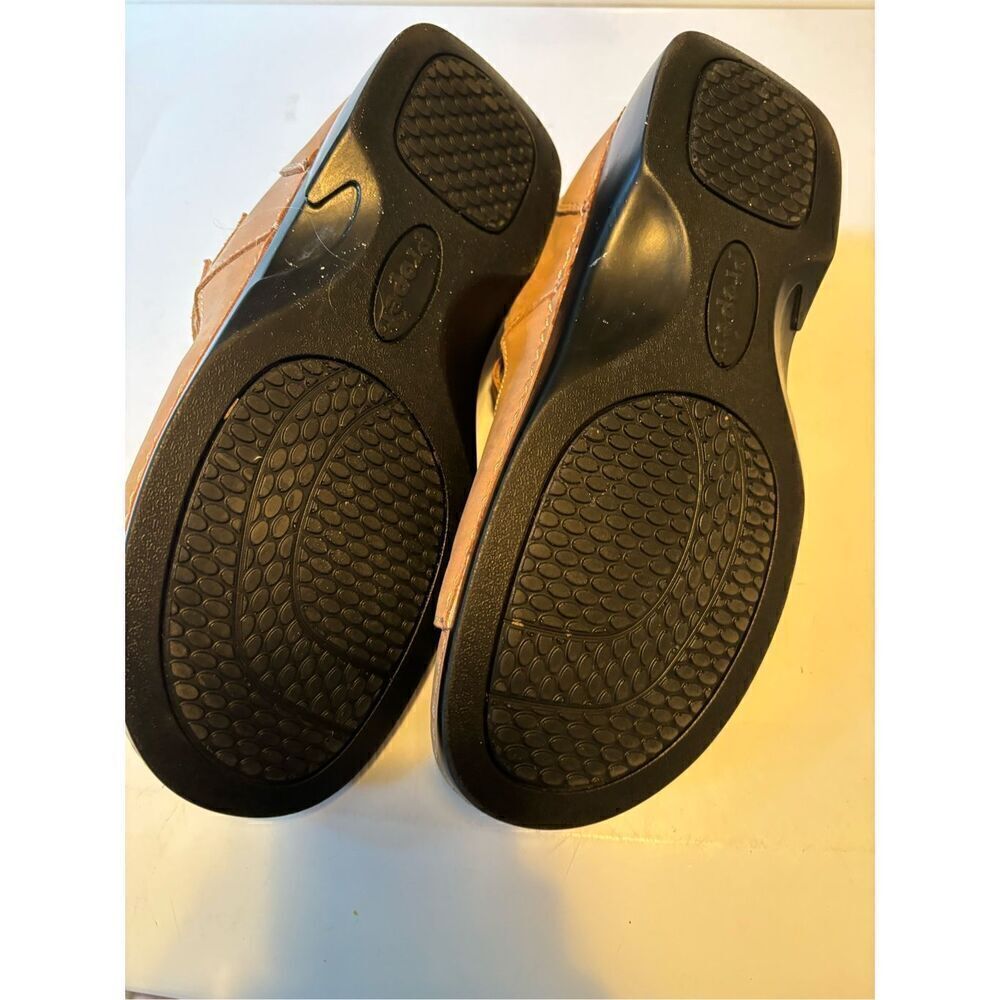 Propet Sandals  - Picture 5 of 6